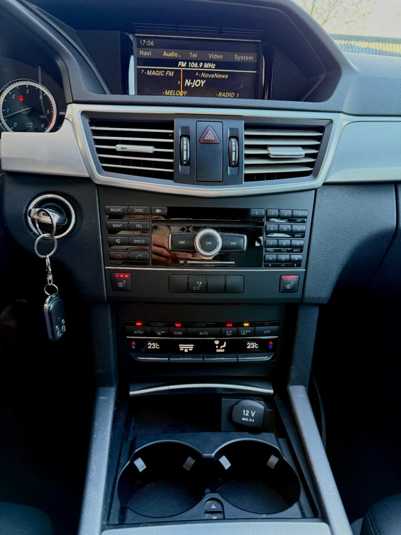 Mercedes-Benz E 350 CDI BlueEfficiency, снимка 9 - Автомобили и джипове - 53175161