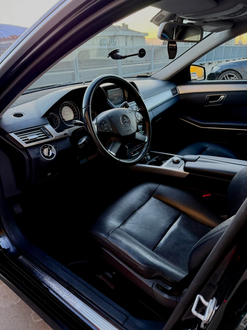 Mercedes-Benz E 350 CDI BlueEfficiency, снимка 5 - Автомобили и джипове - 53175161