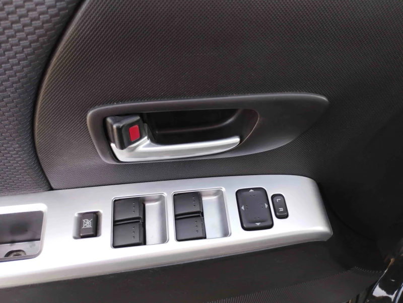 Mazda 5, снимка 14 - Автомобили и джипове - 53520287