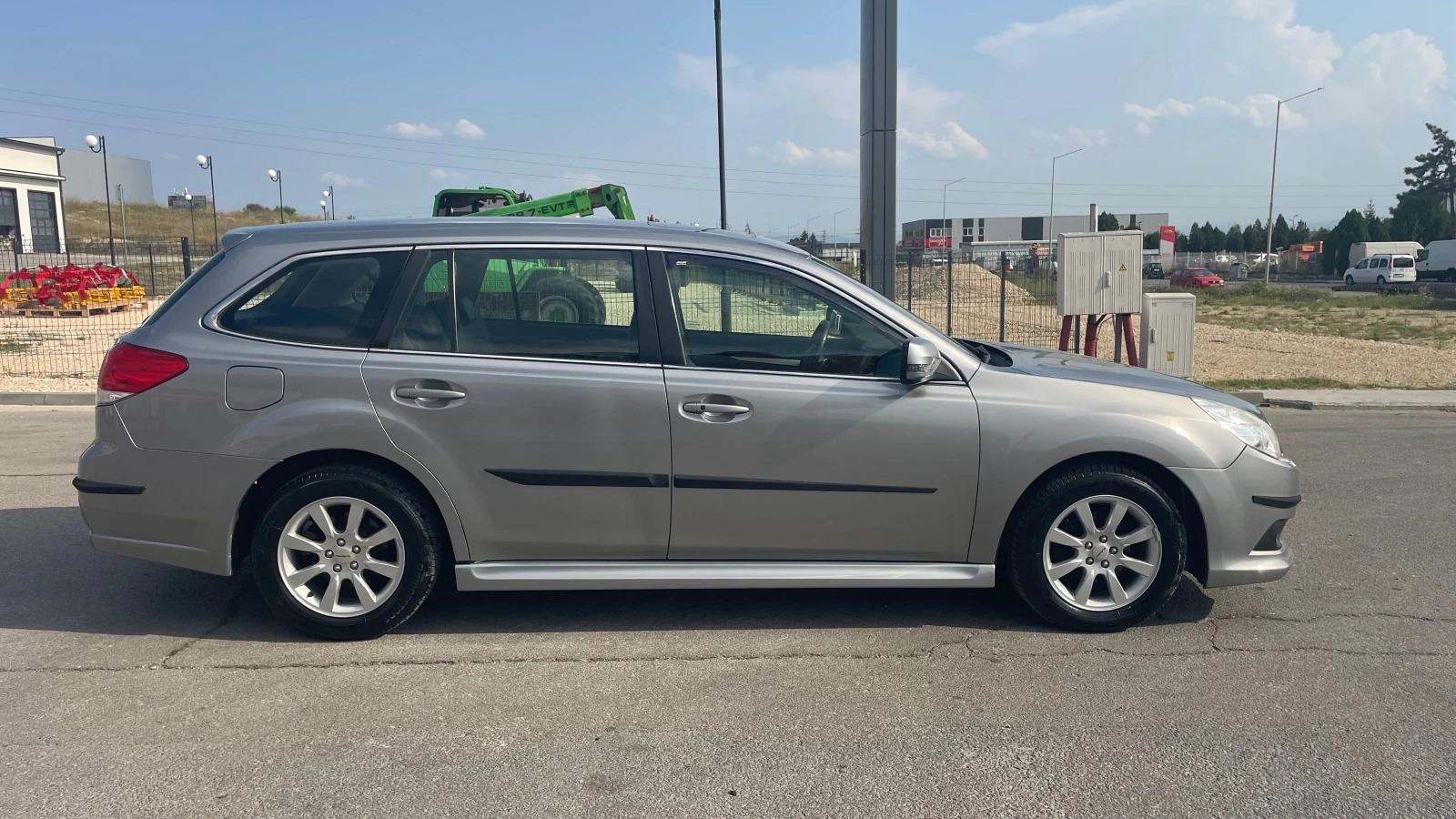 Subaru Legacy 2.0i NAVI - изображение 4