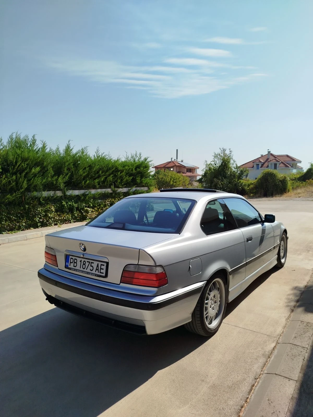 BMW 328 328i - изображение 4