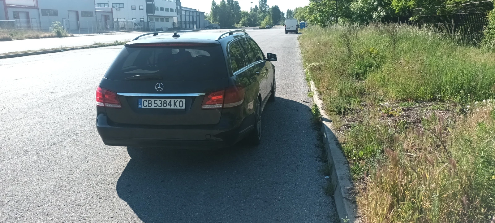 Mercedes-Benz E 220  - изображение 10