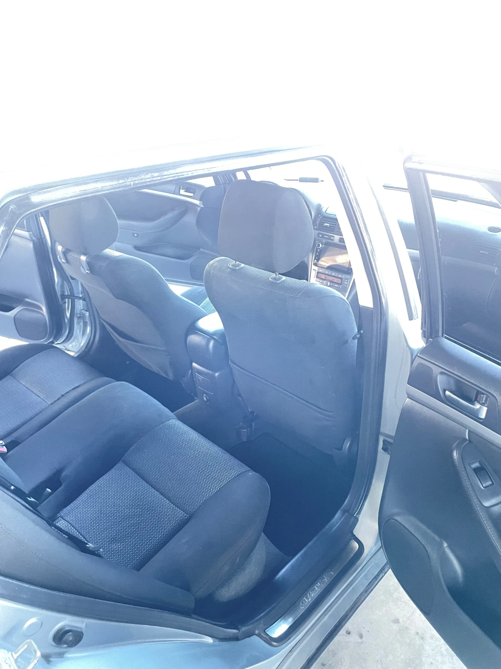 Toyota Avensis  - изображение 5