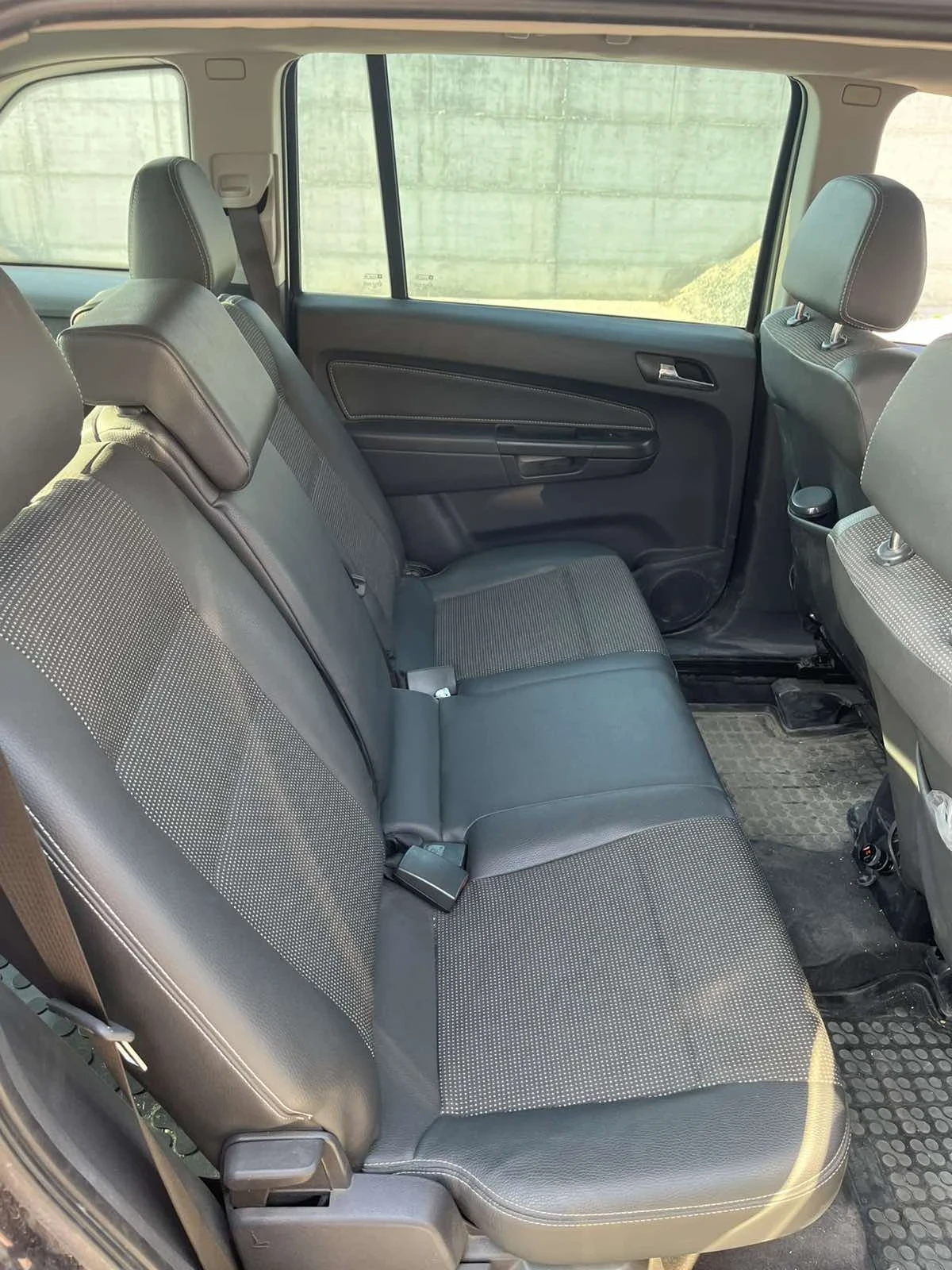 Opel Zafira 1.6 Cng - изображение 10