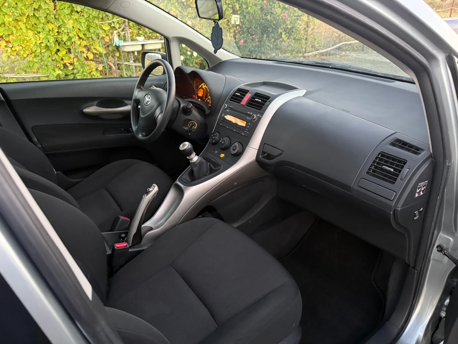 Toyota Auris 1.33 | Mobile.bg   12