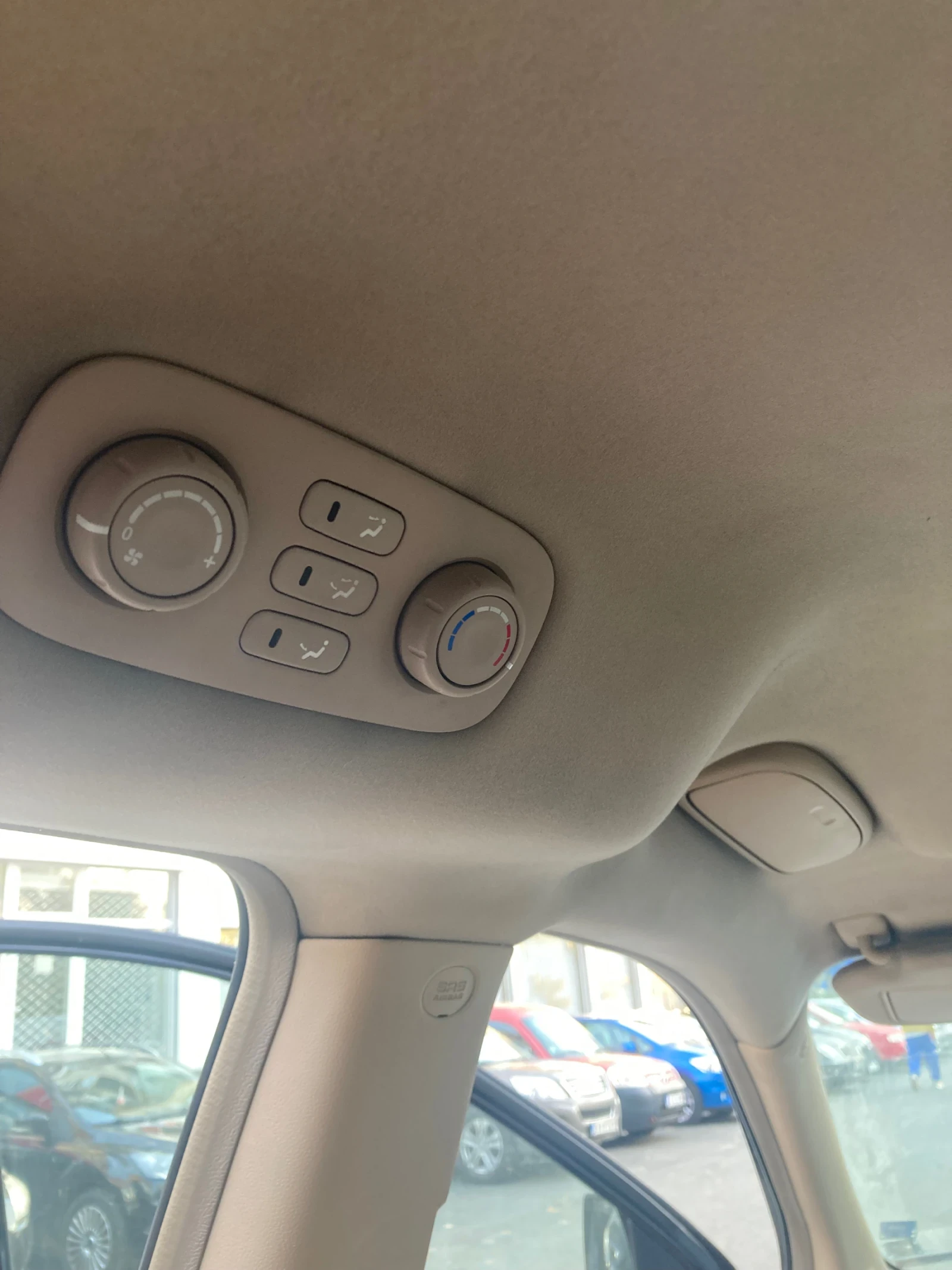 Kia Carnival 2, 9crdi - изображение 4