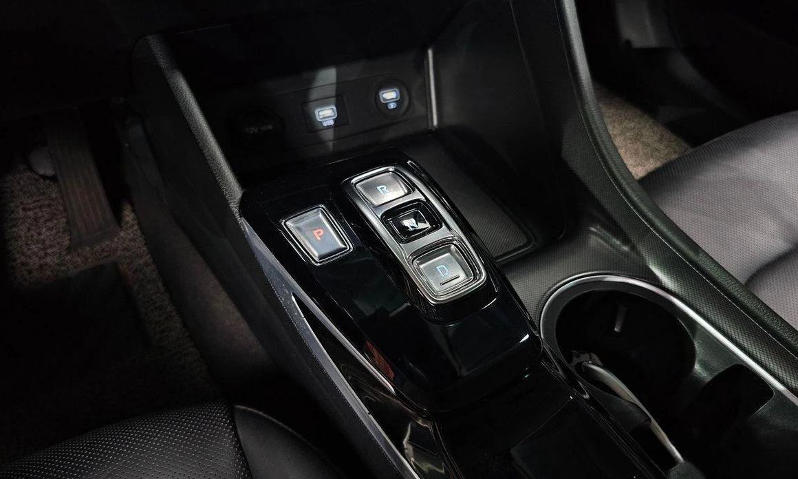 Hyundai Sonata 2.0 LPG Smart * НАЙ-ДОБРА ЦЕНА В БЪЛГАРИЯ*  - изображение 9