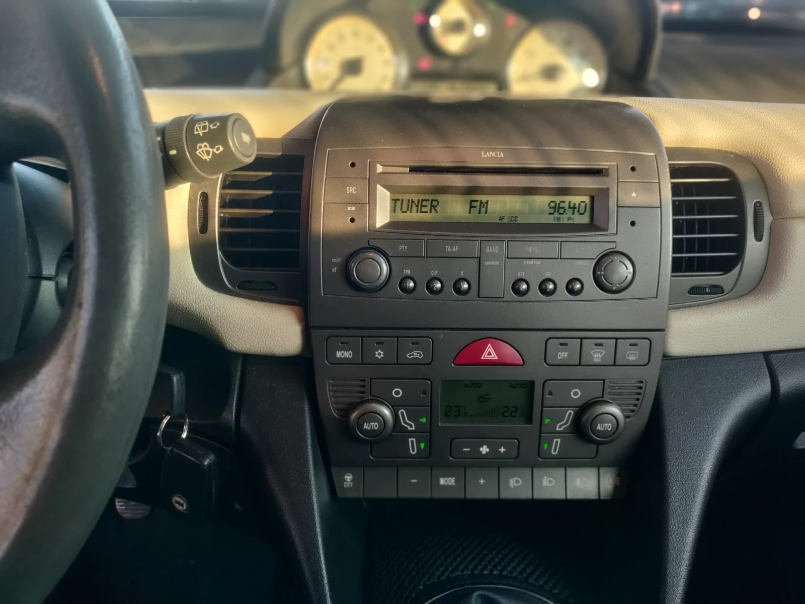 Lancia Ypsilon 1.3 jtd 75ks | Mobile.bg � ����������� 11