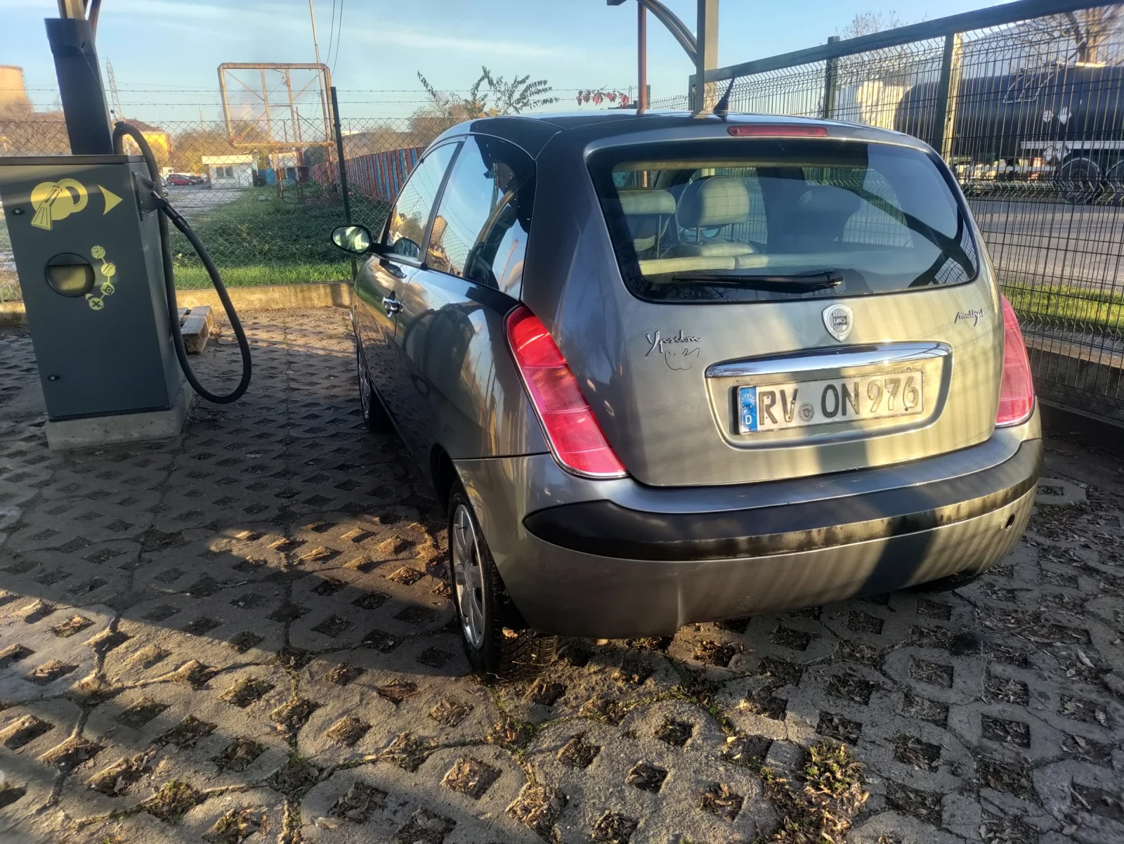 Lancia Ypsilon 1.3 jtd 75ks - изображение 7