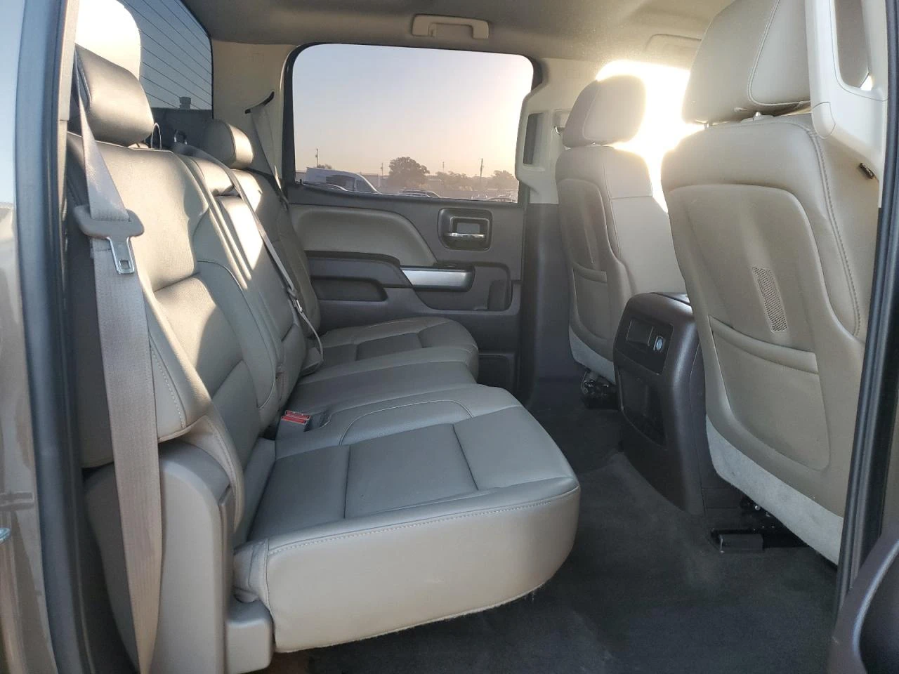 Chevrolet Silverado K1500 - изображение 8