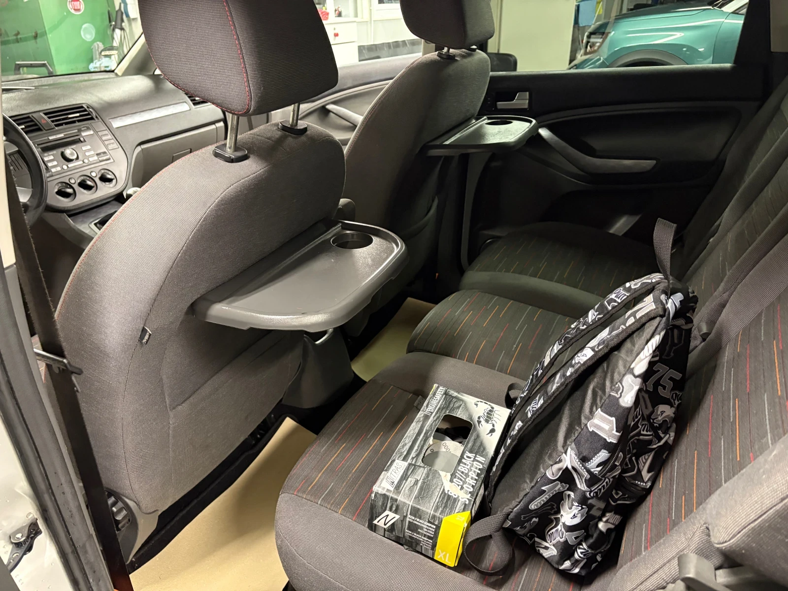 Ford C-max, снимка 12 - Автомобили и джипове - 53788362