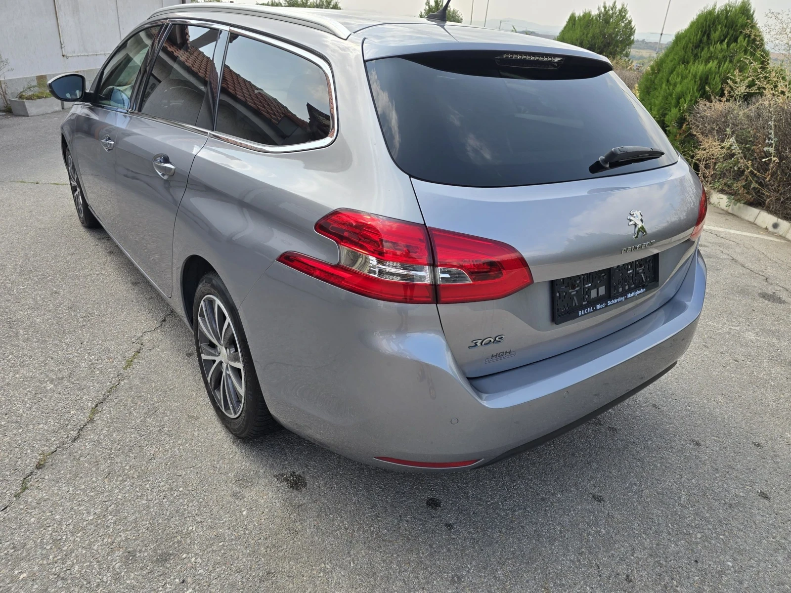Peugeot 308 1.2I   Бартер, снимка 4 - Автомобили и джипове - 53885829