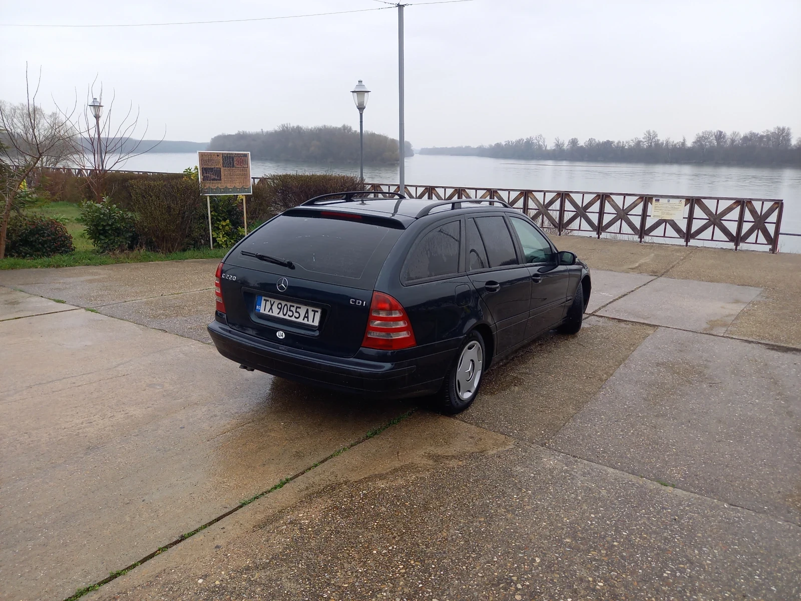 Mercedes-Benz C 220, снимка 4 - Автомобили и джипове - 53949065