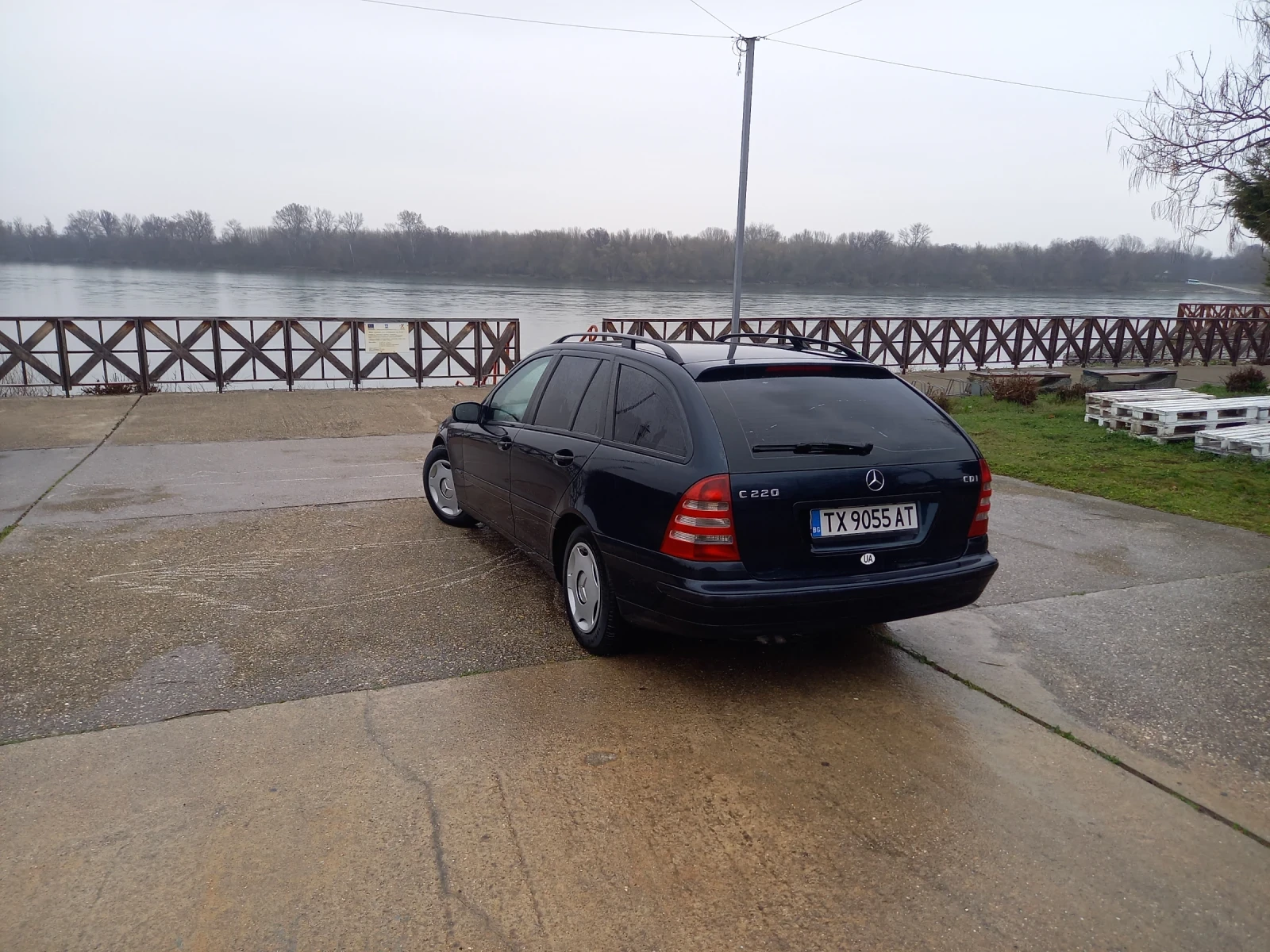 Mercedes-Benz C 220, снимка 6 - Автомобили и джипове - 53949065