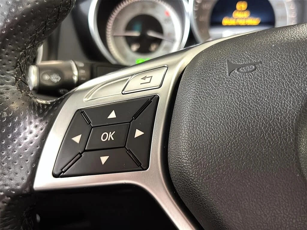 Mercedes-Benz C 350 4MATIC* АвтоКредит* (ЦЕНА ДО БГ), снимка 12 - Автомобили и джипове - 54055487