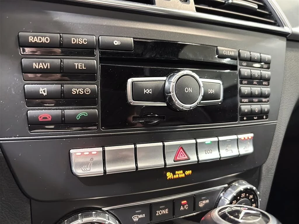 Mercedes-Benz C 350 4MATIC* АвтоКредит* (ЦЕНА ДО БГ), снимка 15 - Автомобили и джипове - 54055487