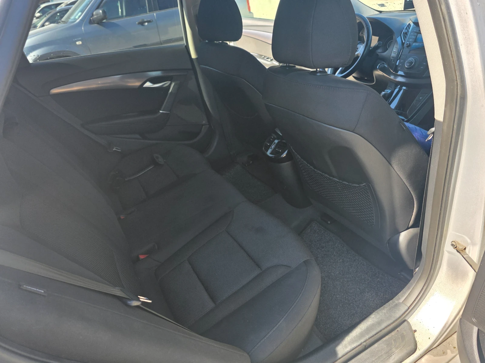 Hyundai I40, снимка 14 - Автомобили и джипове - 54316558