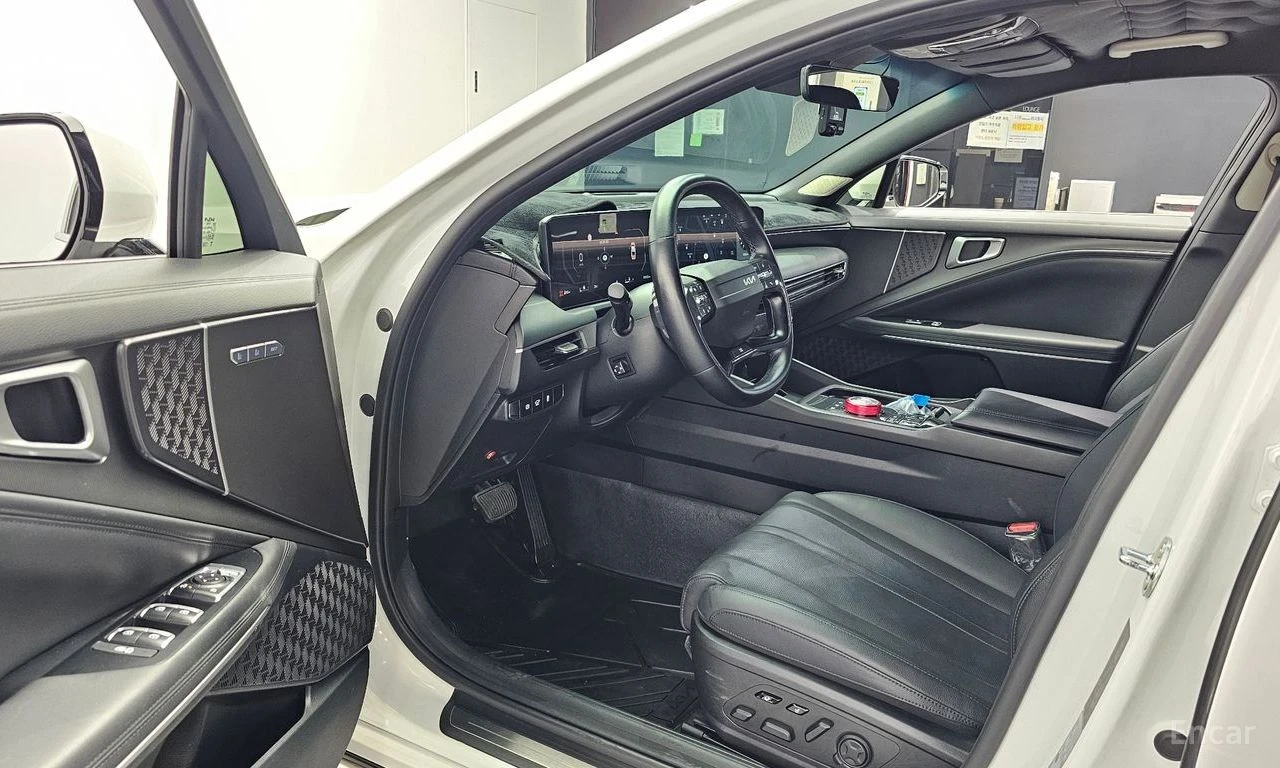 Kia K8 3.5* LPG* NOGLESSE* EDITON* ОБДУХВАНЕ* МАСАЖ* LANE, снимка 5 - Автомобили и джипове - 54870609