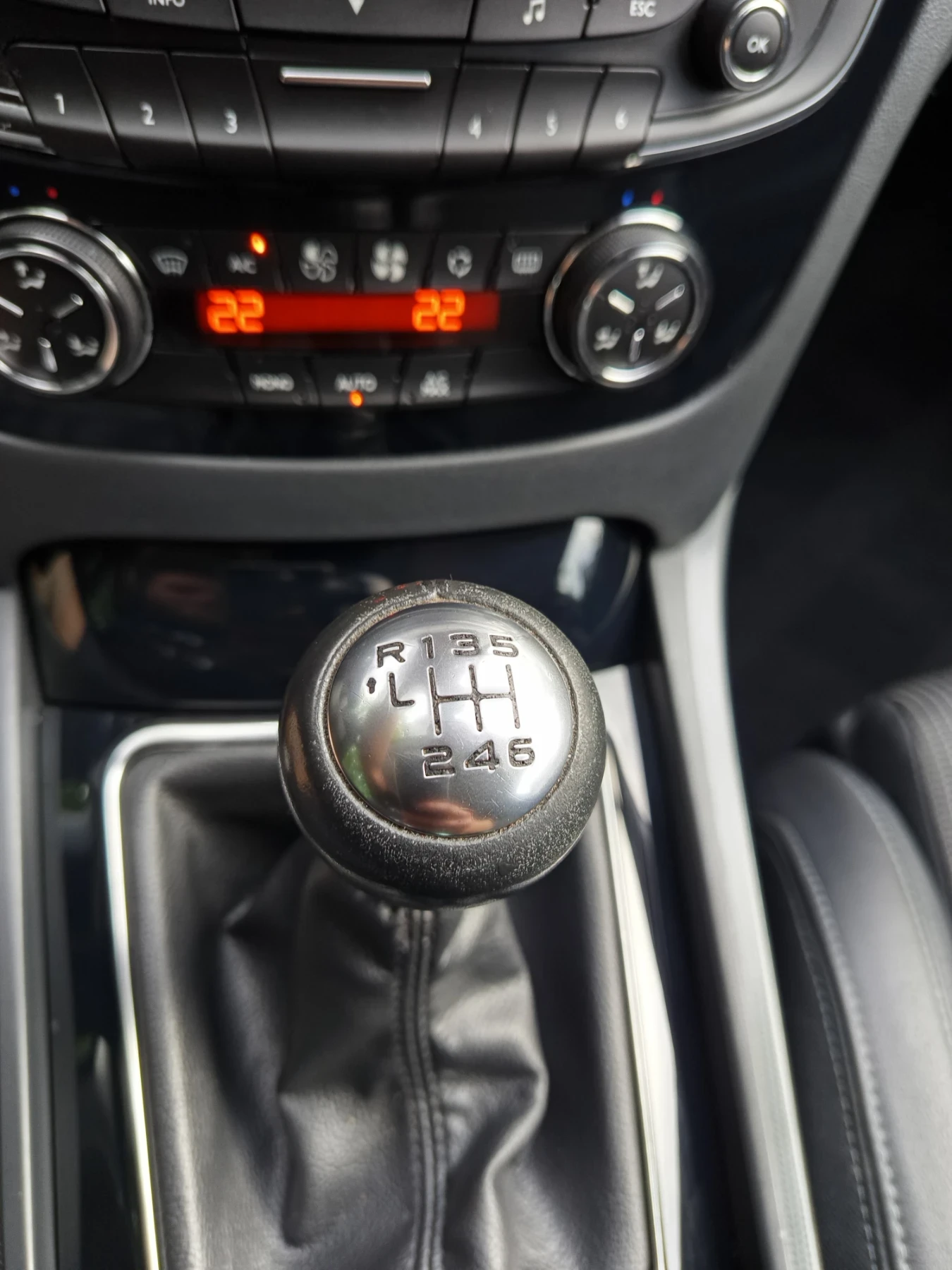 Peugeot 508 Peugeot 508 SW Allure | 2.0 HDi (163 к.с.) , снимка 15 - Автомобили и джипове - 54906037