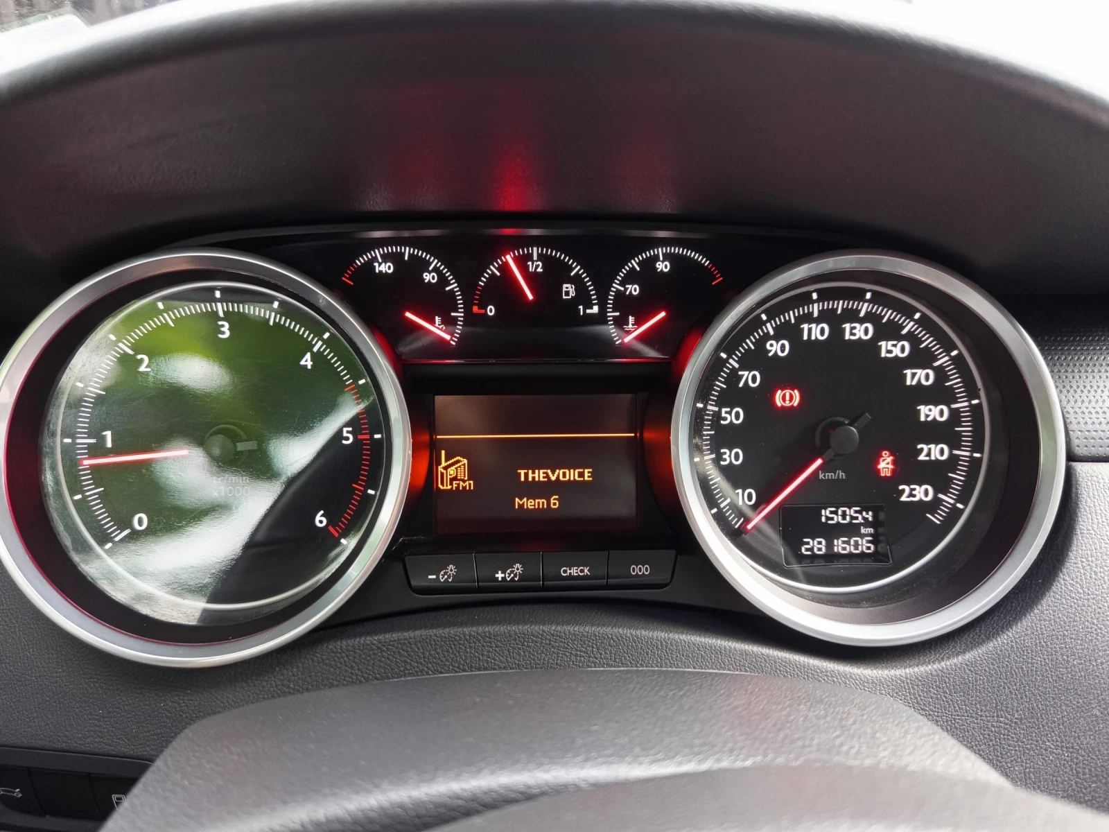Peugeot 508 Peugeot 508 SW Allure | 2.0 HDi (163 к.с.) , снимка 13 - Автомобили и джипове - 54906037