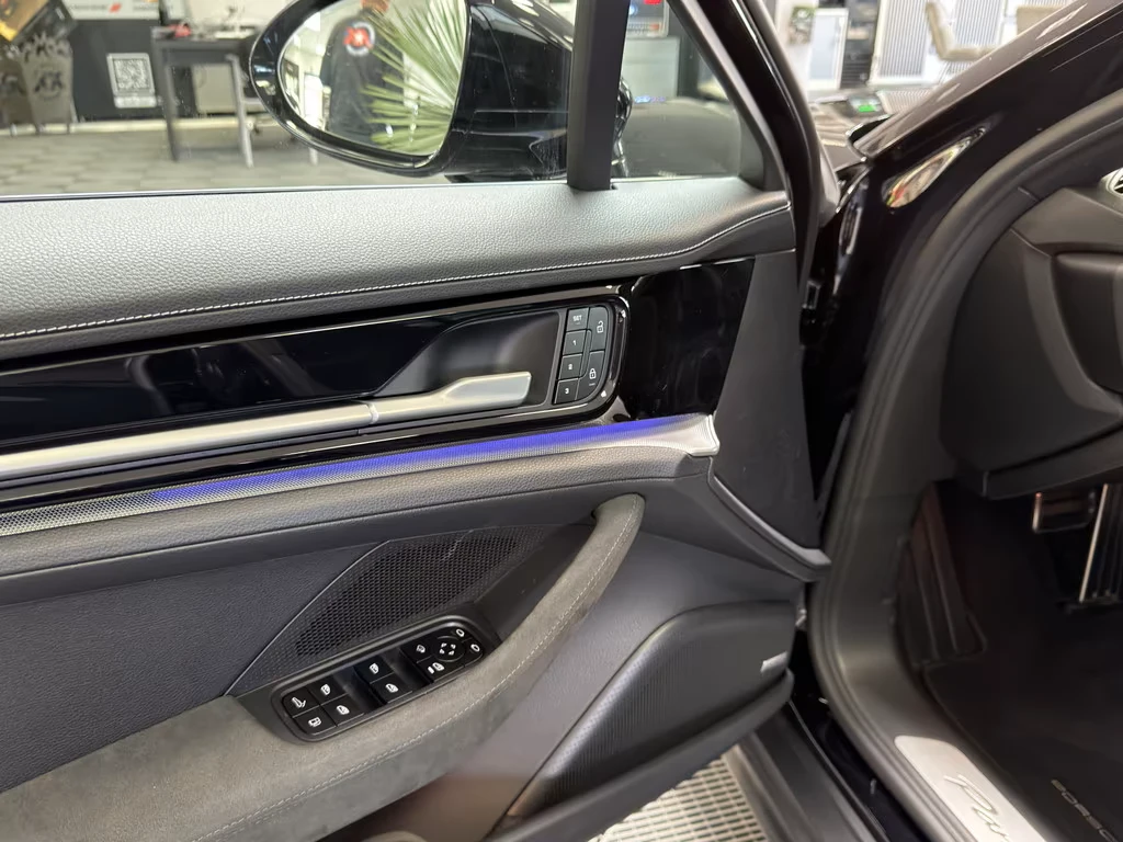 Porsche Panamera 4* E-HYBRID* BOSE* MEMORY* PANO* , снимка 5 - Автомобили и джипове - 55096854