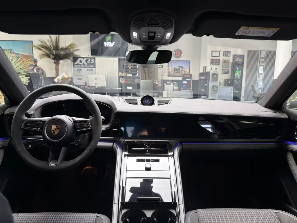 Porsche Panamera 4* E-HYBRID* BOSE* MEMORY* PANO* , снимка 13 - Автомобили и джипове - 55096854