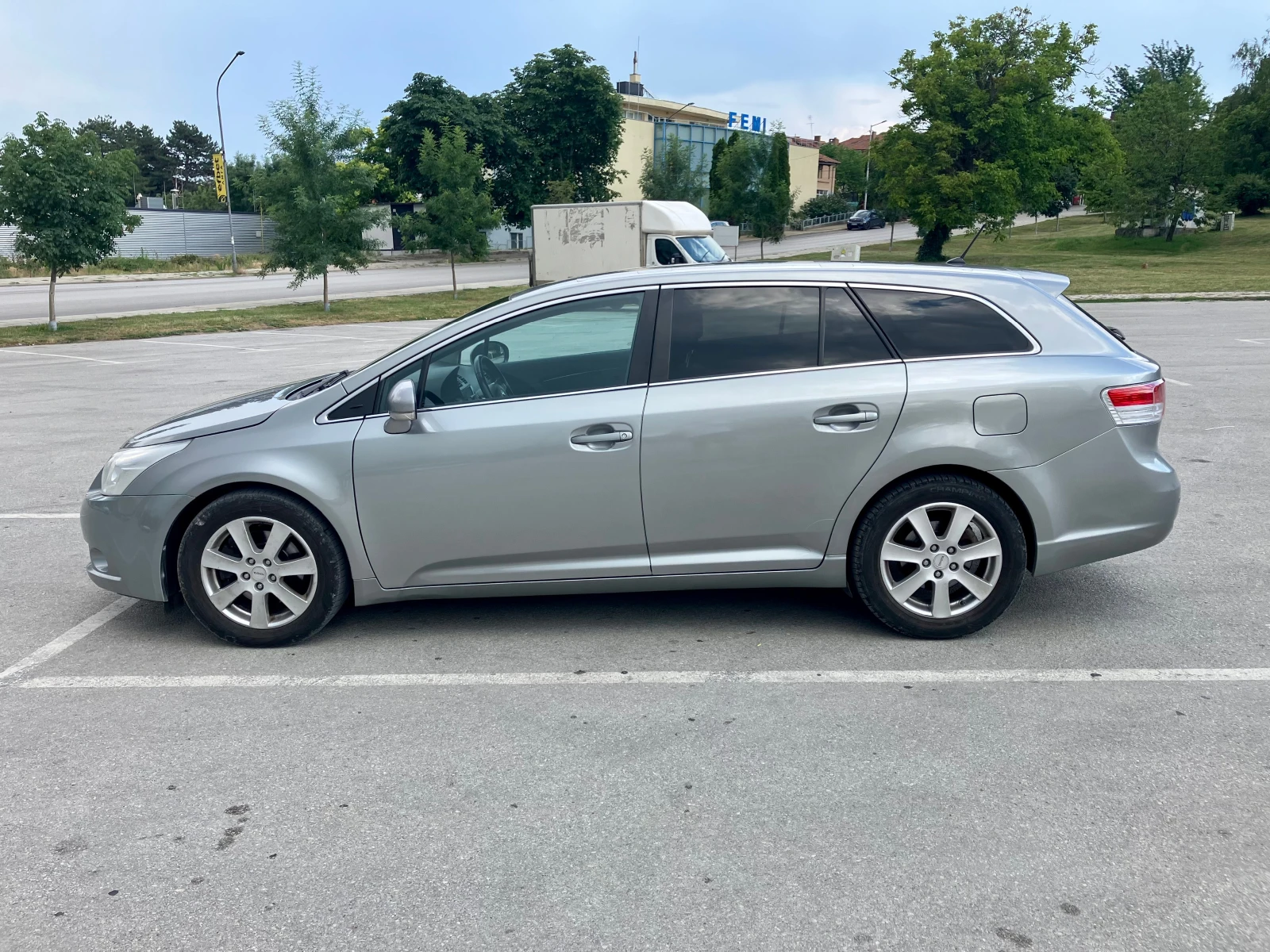 Toyota Avensis 2.2 D4D 150 кс, снимка 8 - Автомобили и джипове - 55136427