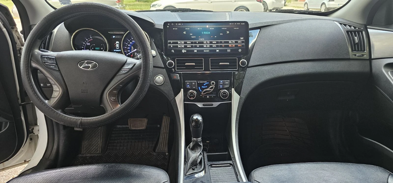 Hyundai Sonata YF, снимка 8 - Автомобили и джипове - 55300193