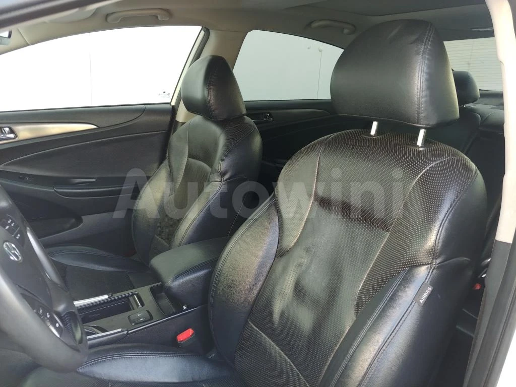 Hyundai Sonata YF, снимка 15 - Автомобили и джипове - 55300193