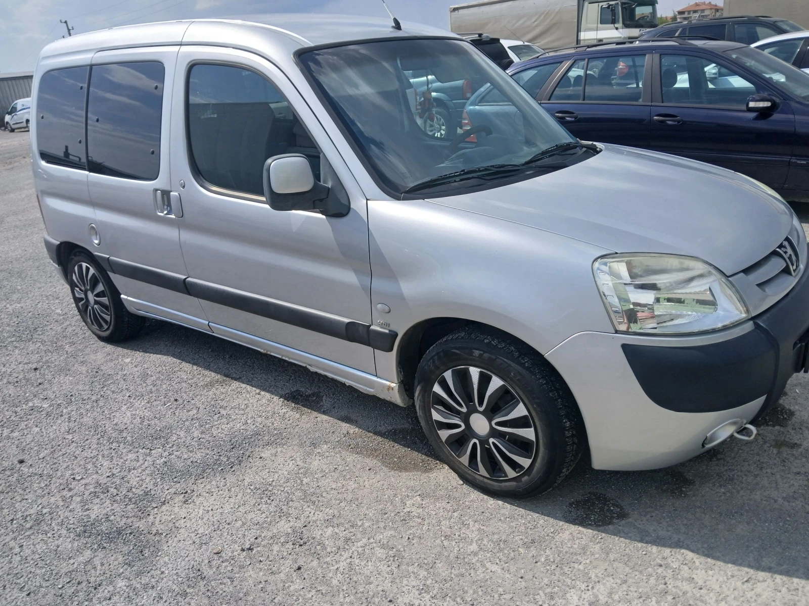 Peugeot Partner 2.0 HDI 90кс, снимка 5 - Автомобили и джипове - 55314802