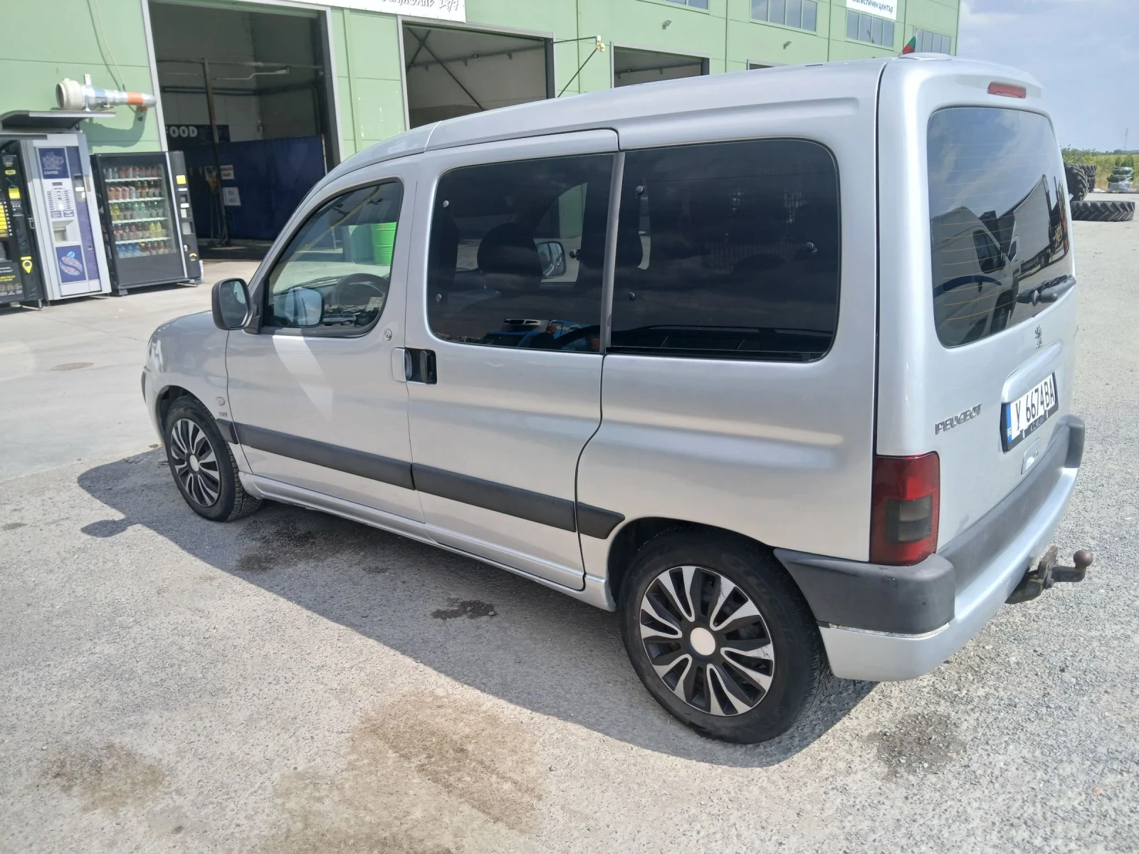 Peugeot Partner 2.0 HDI 90кс, снимка 8 - Автомобили и джипове - 55314802