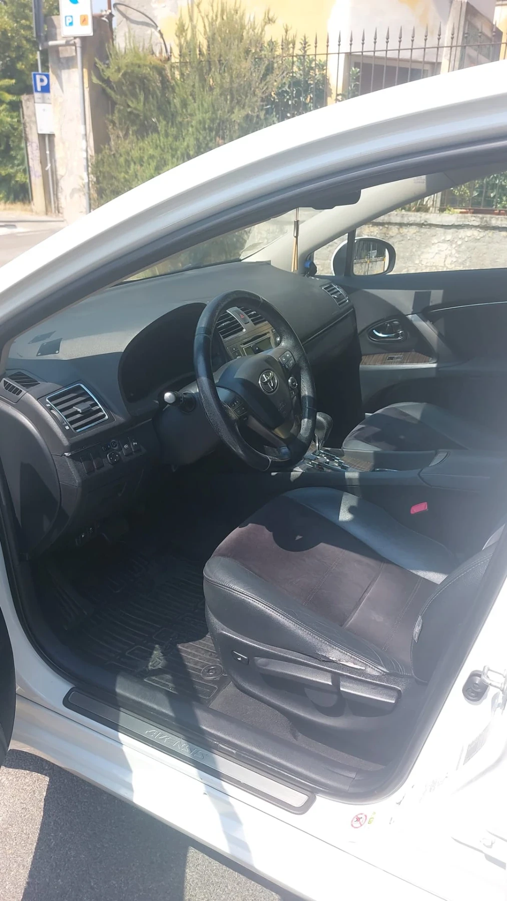 Toyota Avensis, снимка 11 - Автомобили и джипове - 55507416