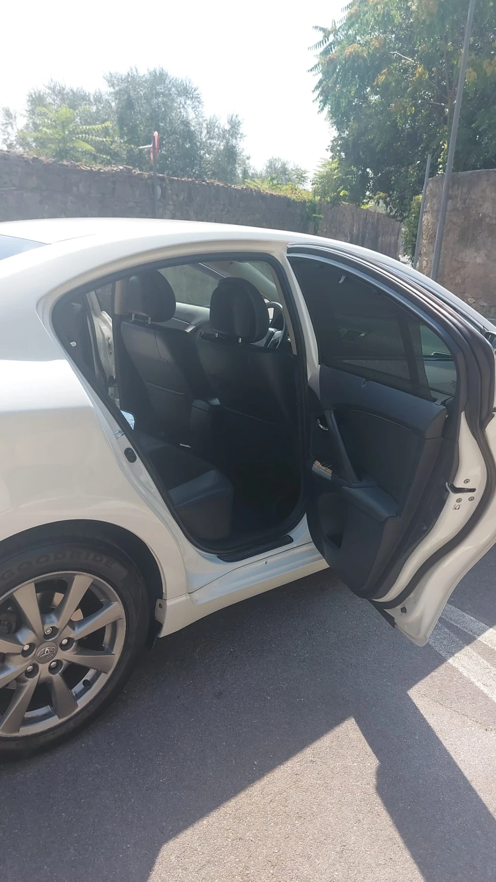 Toyota Avensis, снимка 12 - Автомобили и джипове - 55507416