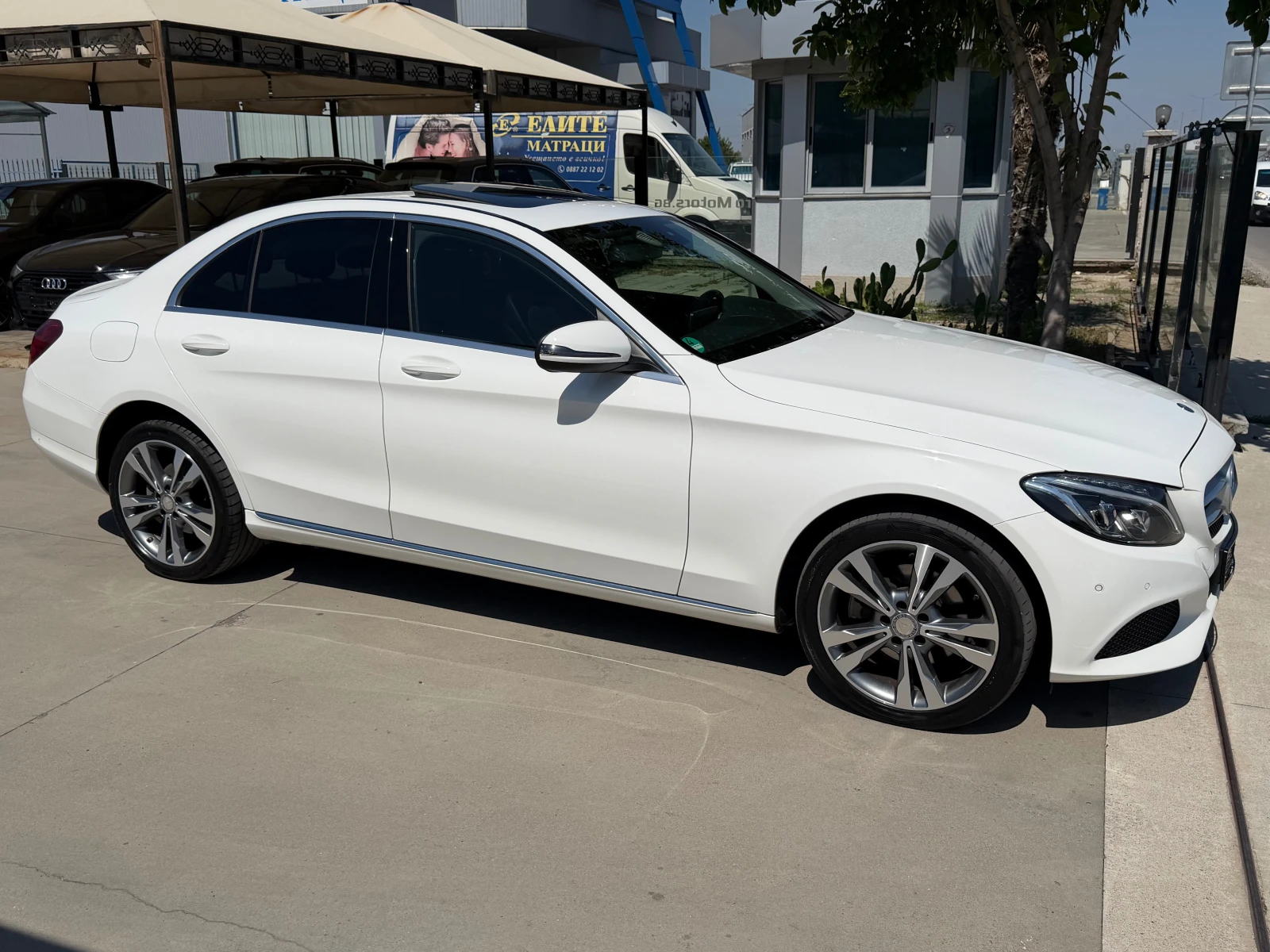 Mercedes-Benz C 220 d, 4-MATIC, SPORT-FULL SERVICE MERCEDES+ ФАКТУРИ!!, снимка 4 - Автомобили и джипове - 55654438