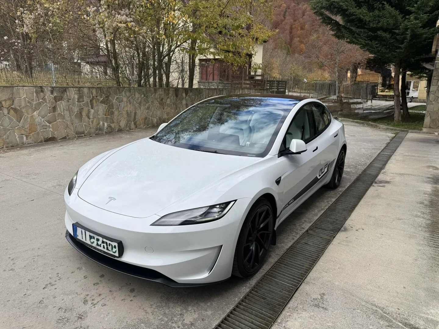 Tesla Model 3 PERFORMANCE!!4x4, снимка 3 - Автомобили и джипове - 55963166