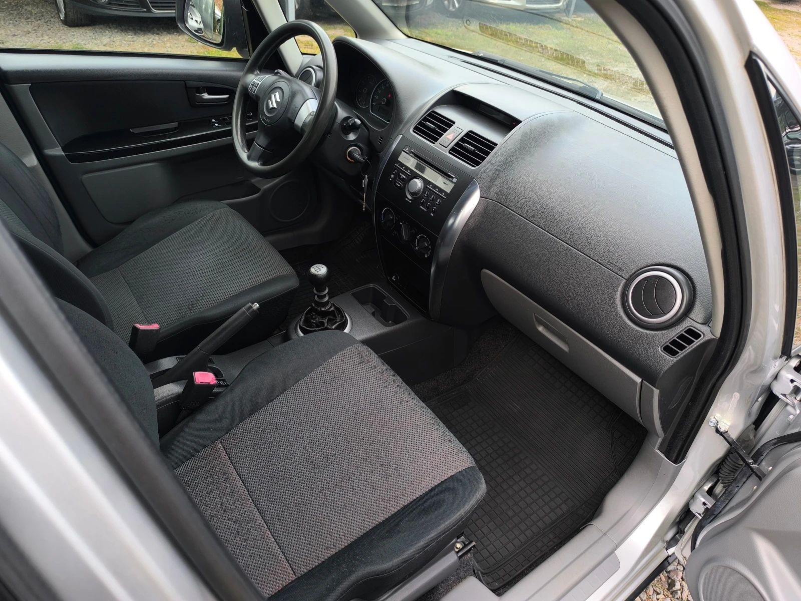 Suzuki SX4 -1.9DDIS-120кс-4х4-6 скорости-КЛИМАТИК-, снимка 14 - Автомобили и джипове - 56041323