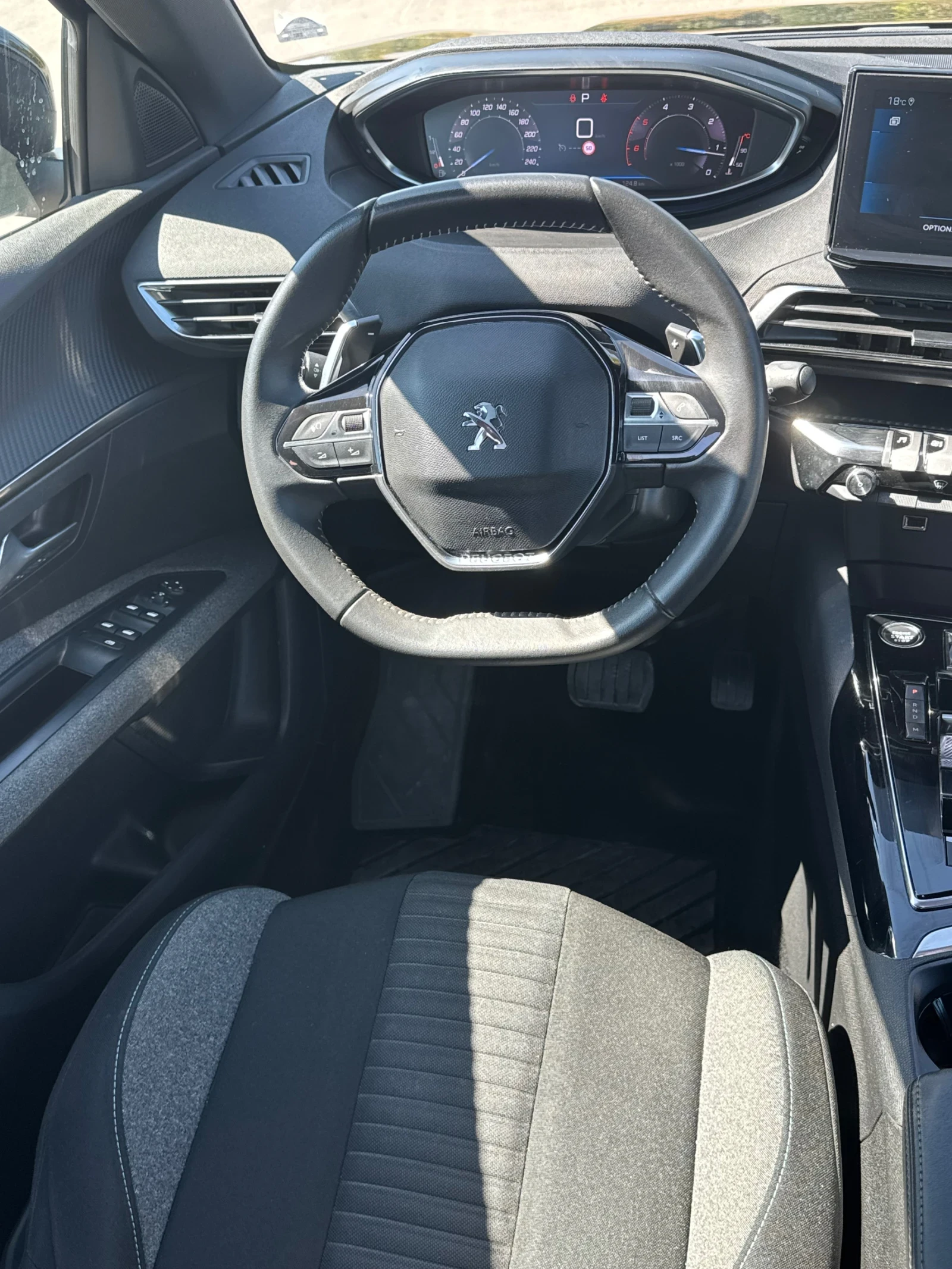Peugeot 3008 1.5 ТОП СЪСТОЯНИЕ, снимка 15 - Автомобили и джипове - 56057180