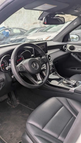 Mercedes-Benz GLC 300 * CARFAX * ОПЦИЯ ЗА ФИНАНСИРАНЕ * , снимка 6