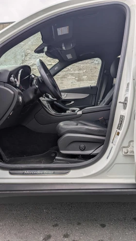 Mercedes-Benz GLC 300 * CARFAX * ОПЦИЯ ЗА ФИНАНСИРАНЕ * , снимка 9