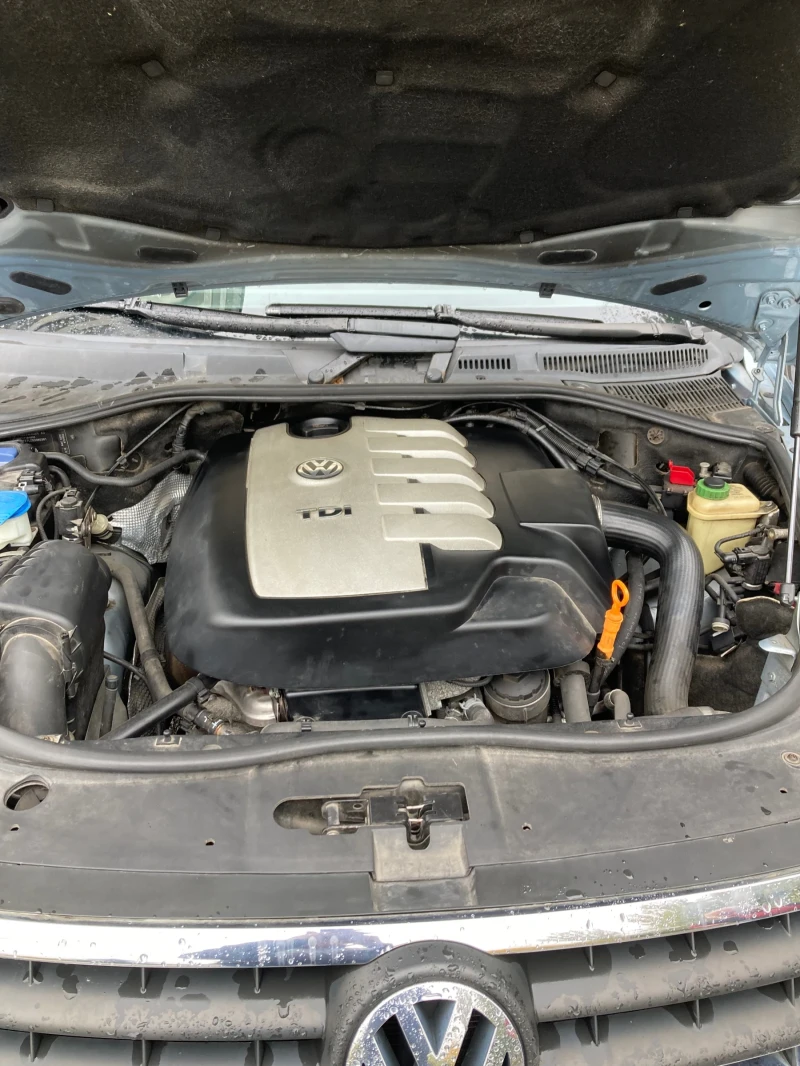 VW Touareg, снимка 9 - Автомобили и джипове - 52526861