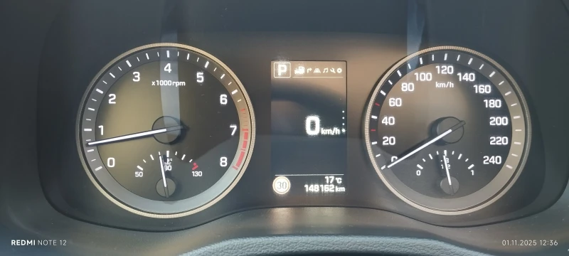 Hyundai Tucson, снимка 11 - Автомобили и джипове - 52889913