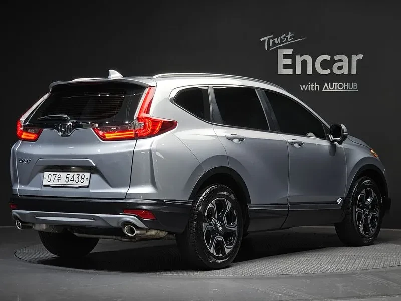 Honda Cr-v 1.5 TOURING 4WD, снимка 3 - Автомобили и джипове - 55207489