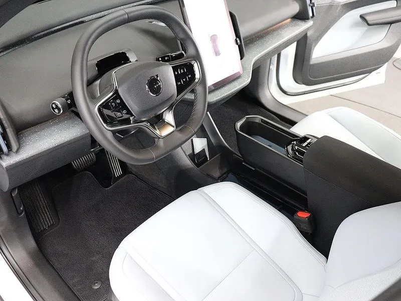 Volvo EX30 ���� 30% ����� | Mobile.bg � ����������� 17