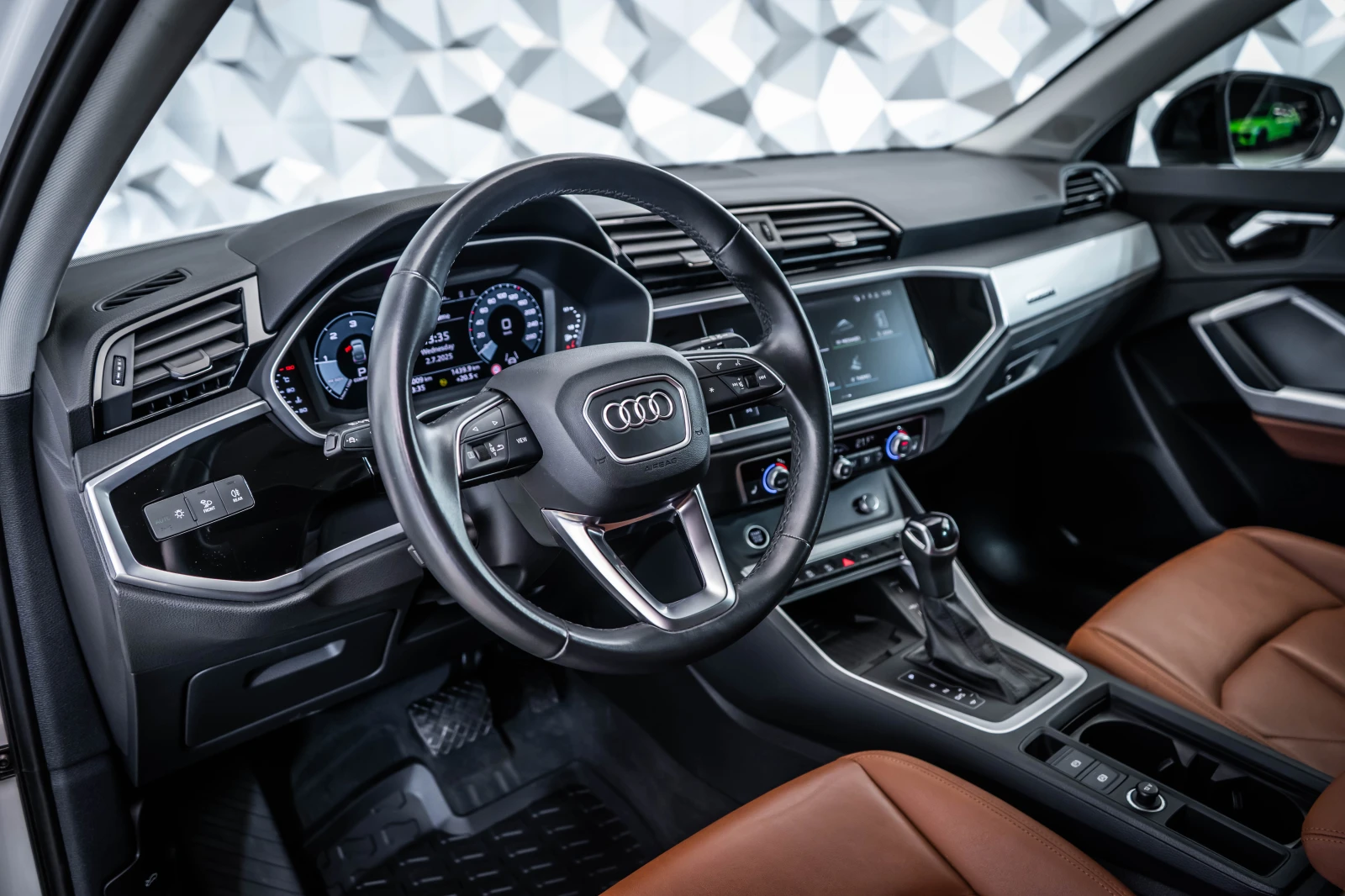 Audi Q3 40 TDI Quattro* Гаранция* Matrix* Keyless*  - изображение 8
