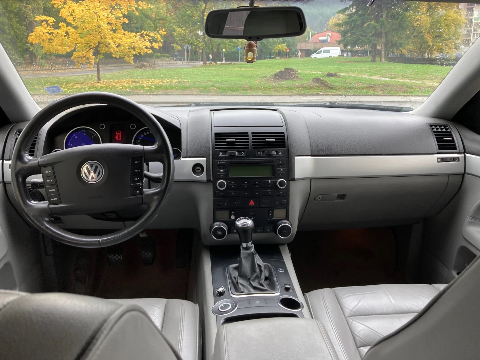 VW Touareg  - изображение 8