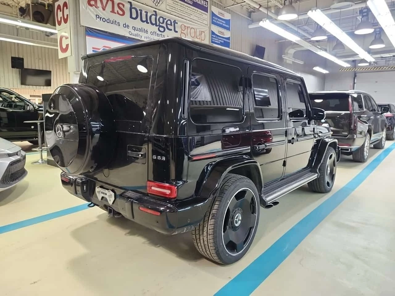 Mercedes-Benz G * AMG 63 * ЧЕРВЕН САЛОН * , снимка 3 - Автомобили и джипове - 54030361