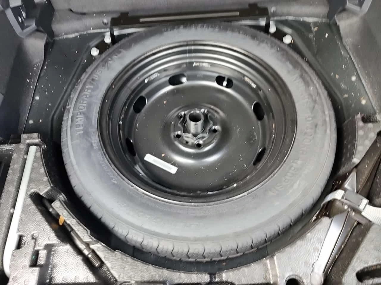 VW Tiguan * COMFORTLINE * 4 MOTION* DIGITAL* ПОДГРЕВ* , снимка 14 - Автомобили и джипове - 54229048