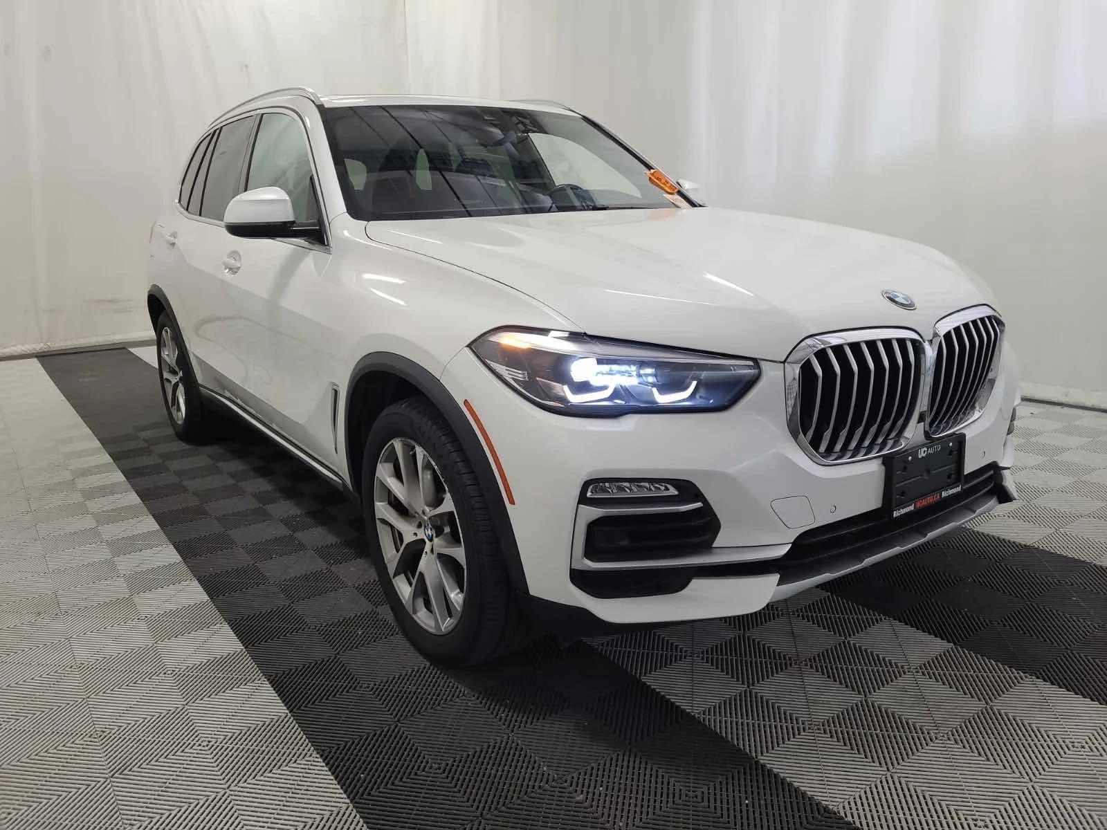 BMW X5 xDrive40i * ������� * �������� * CARFAX | Mobile.bg � ����������� 4