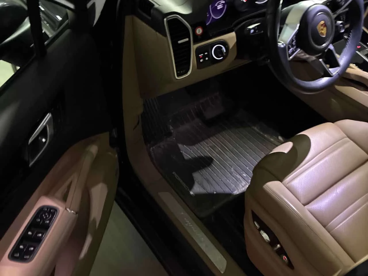 Porsche Cayenne * Coupe * АВТОКРЕДИТ * ПРЕДСТАВИТЕЛСТВО НА PORSCHE, снимка 8 - Автомобили и джипове - 54910733
