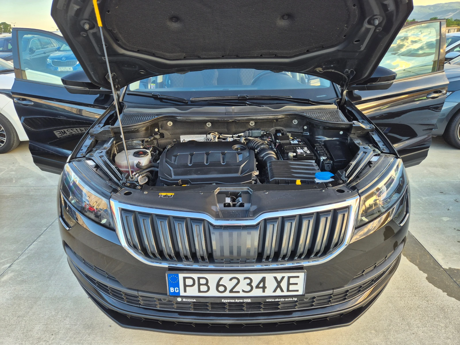 Skoda Karoq С-Гаранция-2.0-A/T, снимка 16 - Автомобили и джипове - 54982435